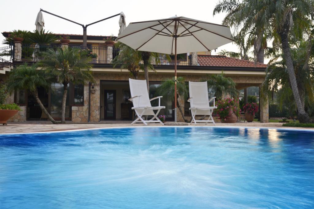 Complesso Turistico Ricettivo L'Oasi Del Golfo Di Salerno Apartamento Battipaglia Exterior foto