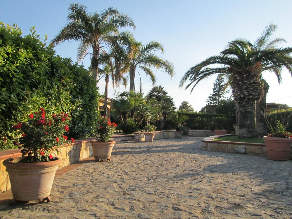 Complesso Turistico Ricettivo L'Oasi Del Golfo Di Salerno Apartamento Battipaglia Exterior foto