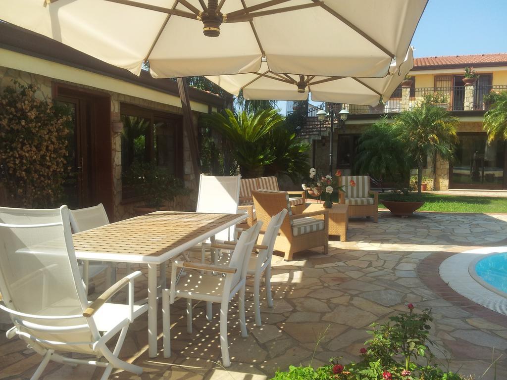 Complesso Turistico Ricettivo L'Oasi Del Golfo Di Salerno Apartamento Battipaglia Exterior foto