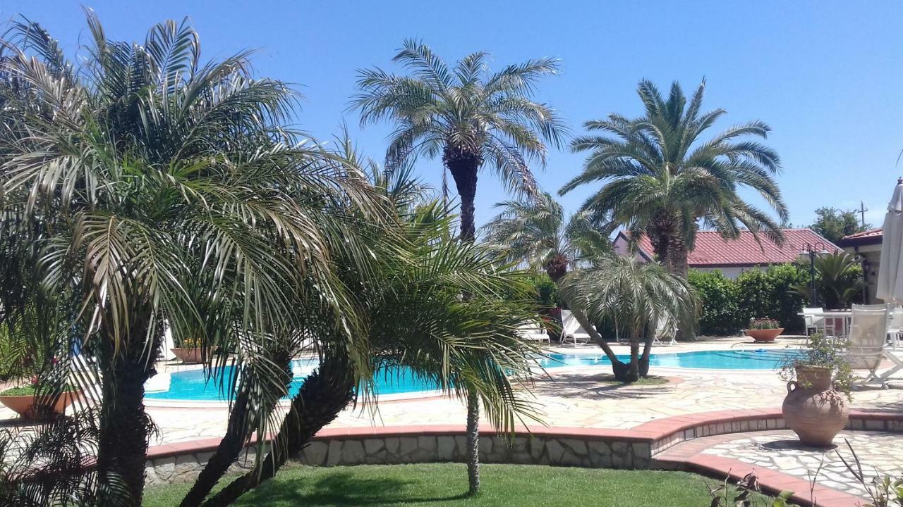 Complesso Turistico Ricettivo L'Oasi Del Golfo Di Salerno Apartamento Battipaglia Exterior foto